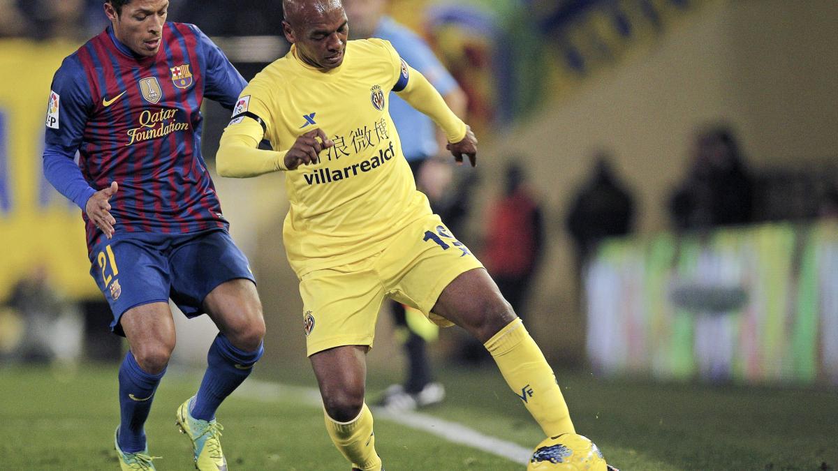 barcelona s a impiedicat de villarreal si e la sapte puncte in spatele lui real madrid
