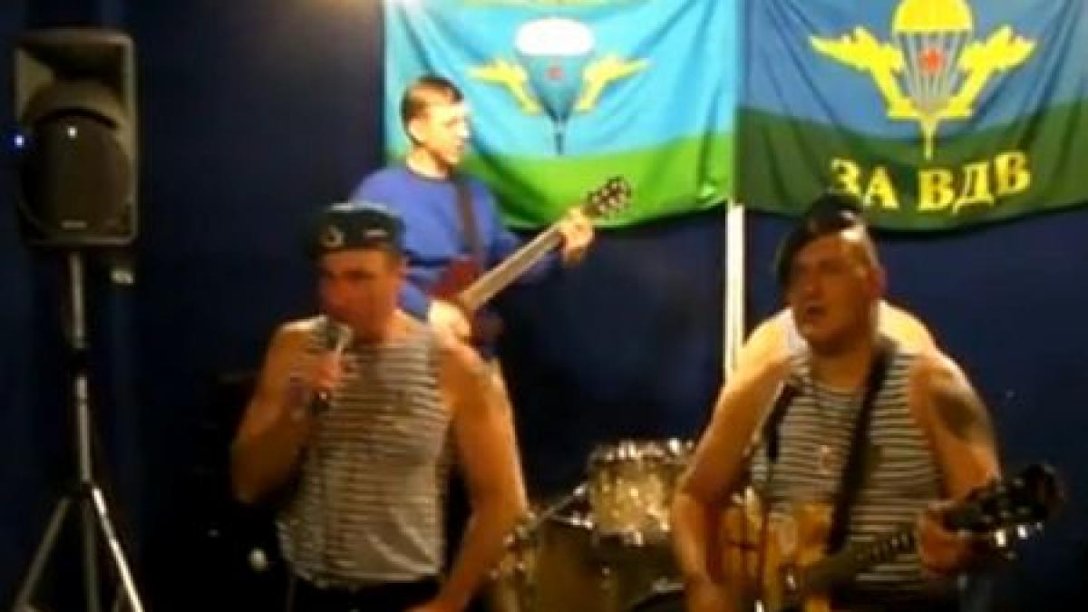 cantecul despre putin care face senzatie in rusia ai distrus apararea ai scuipat soldatii tu esti