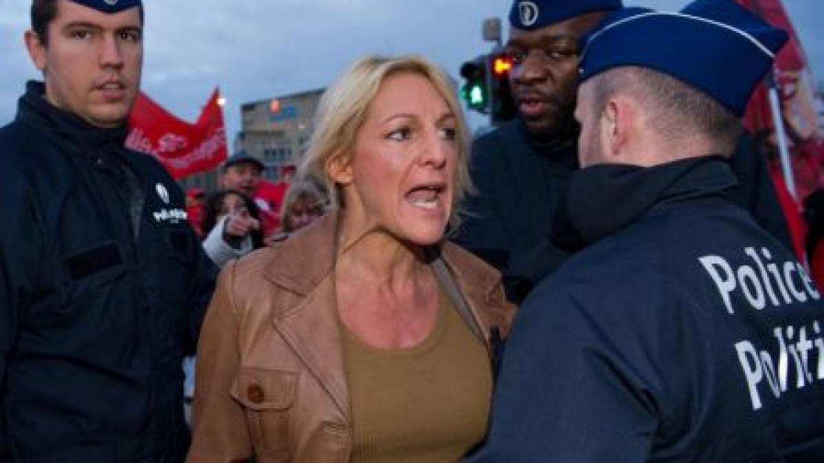 criza face ravagii in europa francezii loviti de noi masuri de austeritate bruxelles ul paralizat