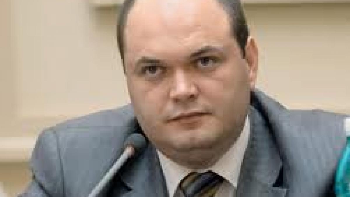 de frica strazii guvernul boc promite o masura ilegala si care ar arunca in aer bugetul pe 2012