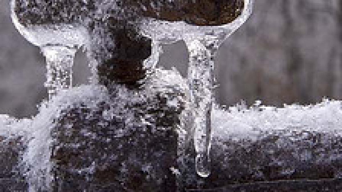 gerul a lasat zeci de mii de galateni fara apa potabila si apa calda