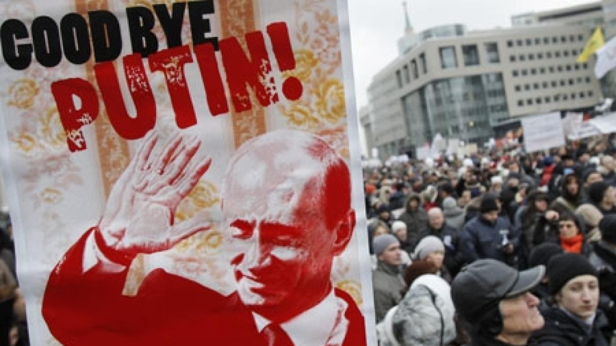 mii de rusi protesteaza impotriva premierului putin ei vor sa l dea jos de la carma tarii