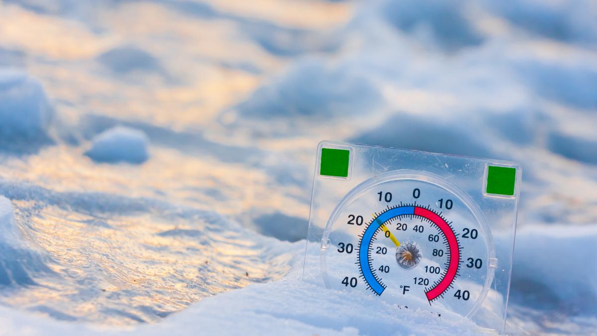 alerta de fenomene meteo periculoase 17 oameni au murit inghetati de azi e cod galben de vant