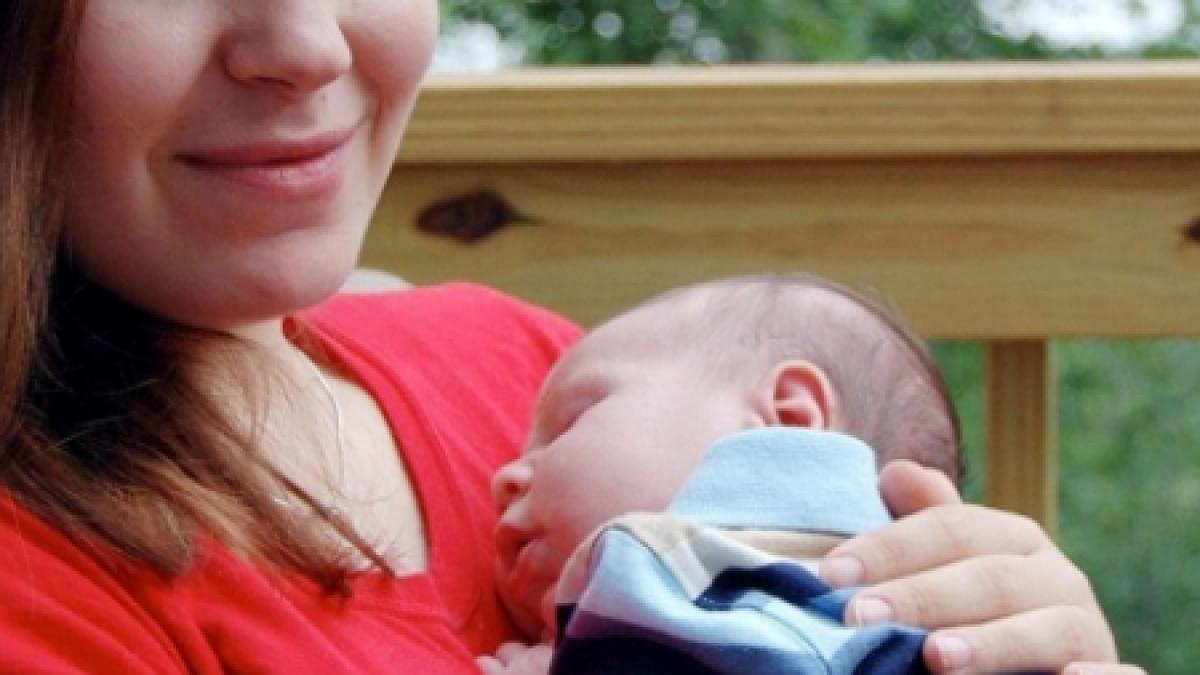 peste 260 de minore din vaslui au devenit mame in 2011 34 au intre 13 si 15 ani