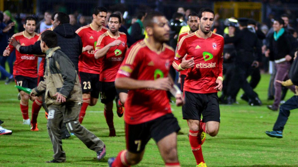 trei internationali egipteni si au anuntat retragerea din fotbal dupa evenimentele de la port said