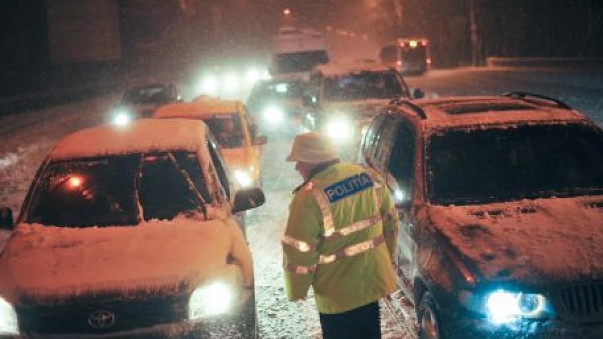 buzau 300 de politisti implicati in misiuni de salvare vineri noapte