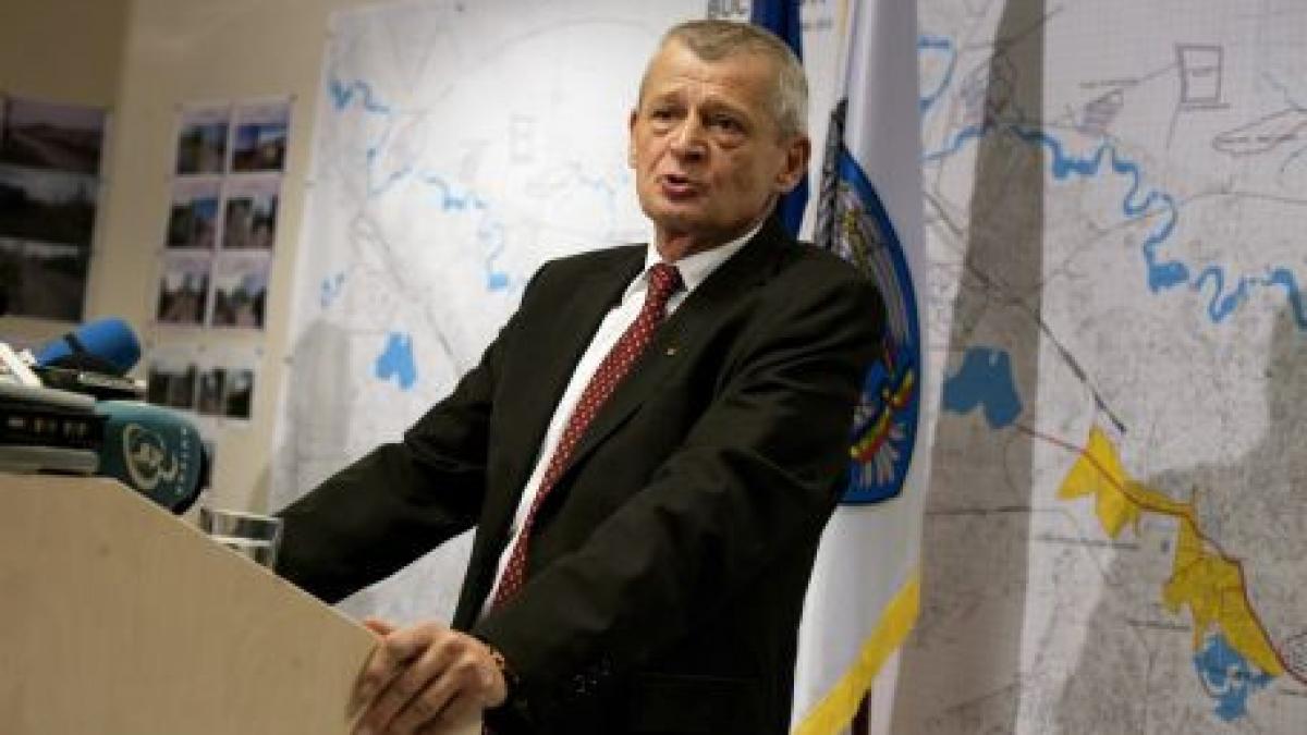 sorin oprescu cere operatorilor de deszapezire sa intensifice tratamentele cu antiderapant