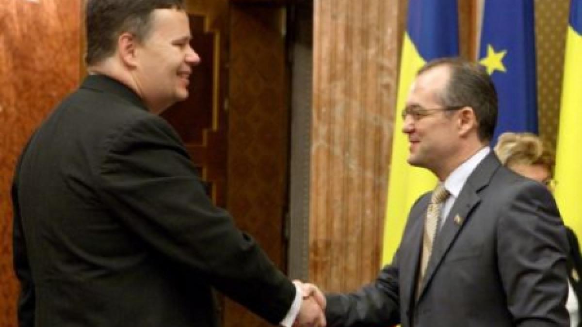 fmi cere majorarea pretului la electricitate si gaze cu minim 15