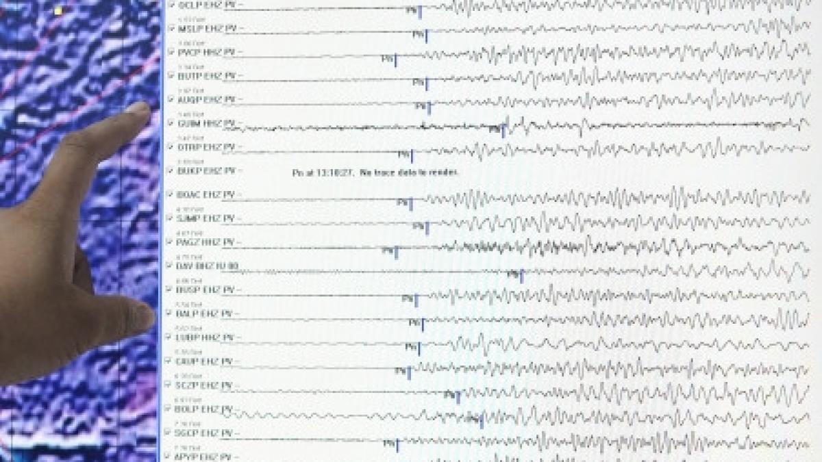 cutremur de 6 8 grade in filipine cel putin 43 morti si 29 de disparuti a urmat o replica de 6 2