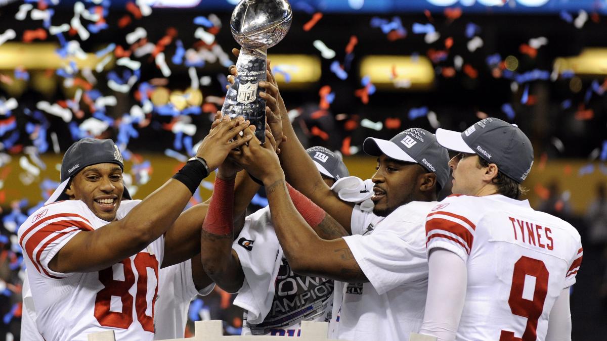 new york giants a invins cu 21 17 pe new england patriots in super bowl
