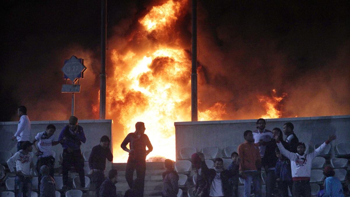 fifa a anuntat ca ofera 250 000 de dolari familiilor victimelor de la port said