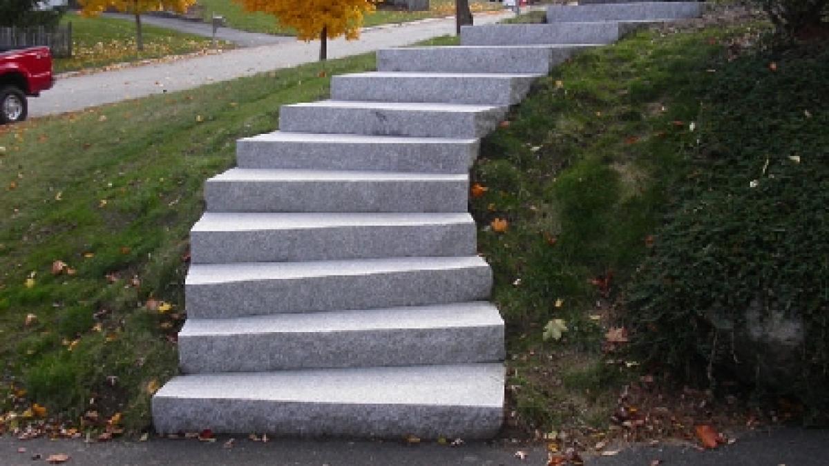 consilul local deva a alocat bugetul orasului pe 3 ani pentru renovarea unor trepte vezi care e