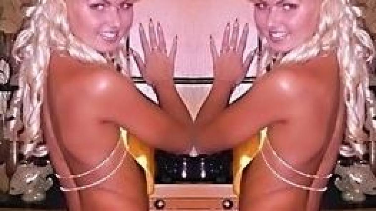 ele au fost votate reginele internetului in rusia cand mintea si frumusetea se exclud reciproc