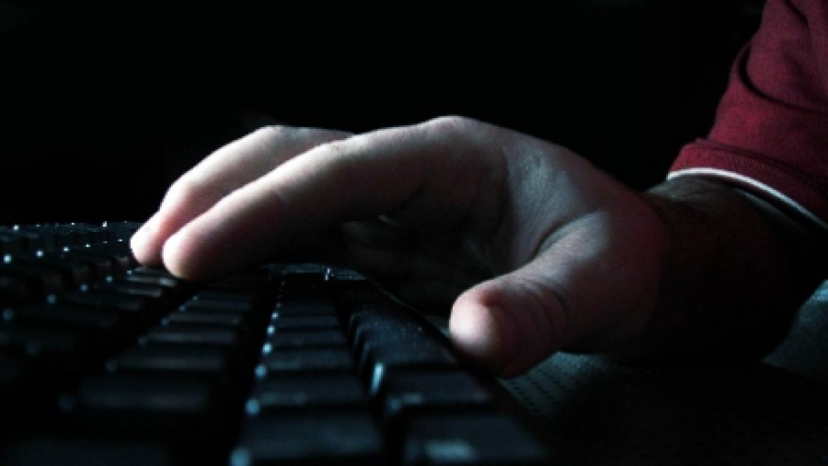 hackerul roman care a spart serverele nasa pus sub acuzare in sua el risca 10 ani de inchisoare