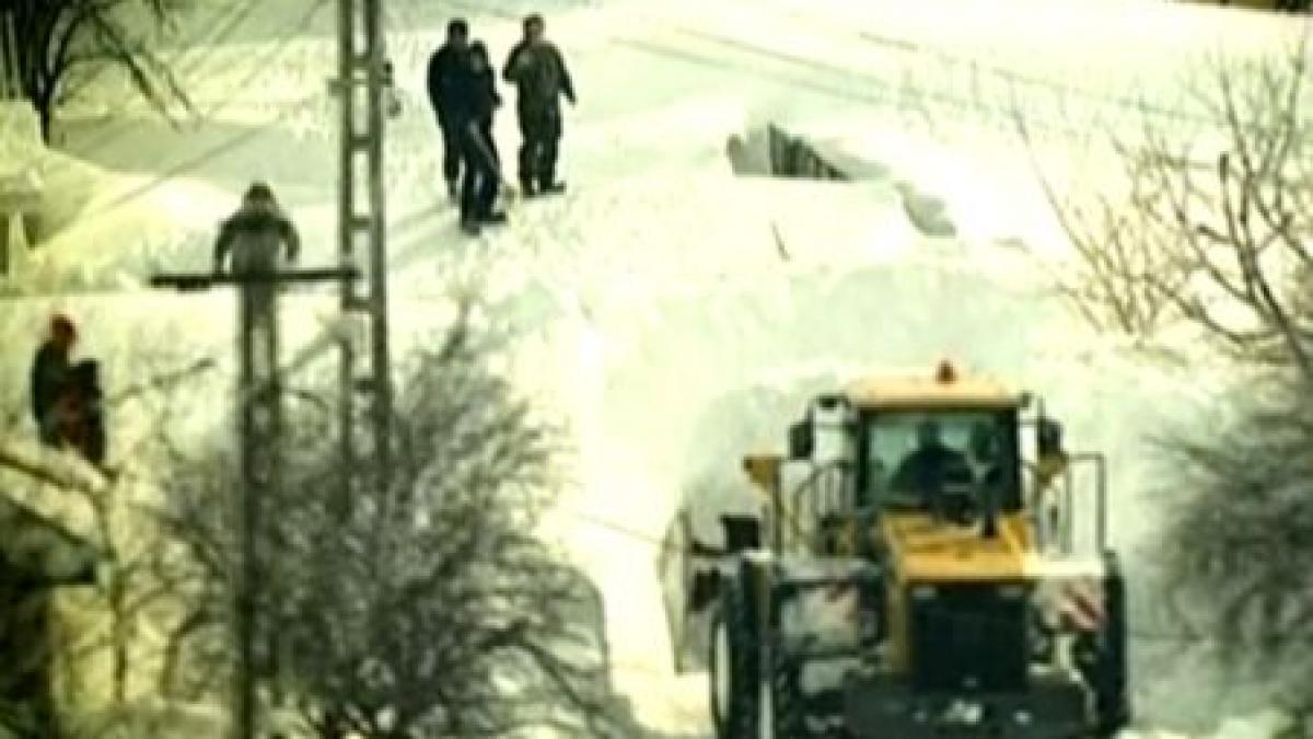 romania zace sub nameti in timp ce la bucuresti oficial situatia e sub control