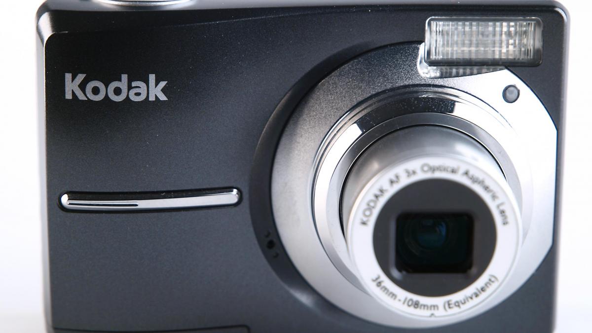 sfarsitul unei ere kodak nu va mai produce camere foto si video