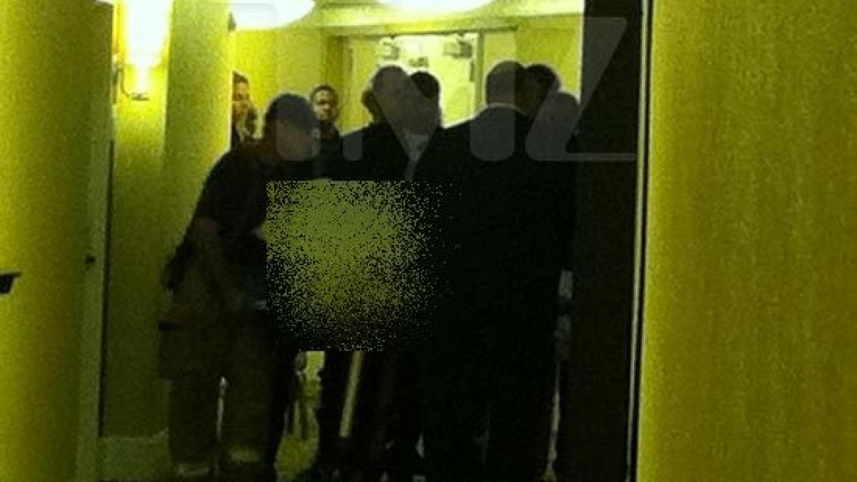 primele fotografii cu whitney houston moarta imaginile care au socat intreaga lume