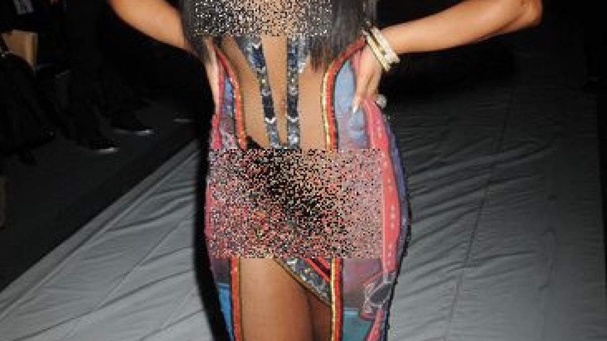 rochia prin care totul e la vedere vedeta care i a facut pe criticii de moda sa isi urasca slujba