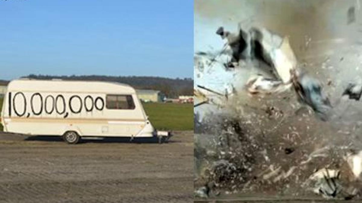 top gear a facut bucati o rulota pentru a celebra cei 10 milioane de fani de pe facebook