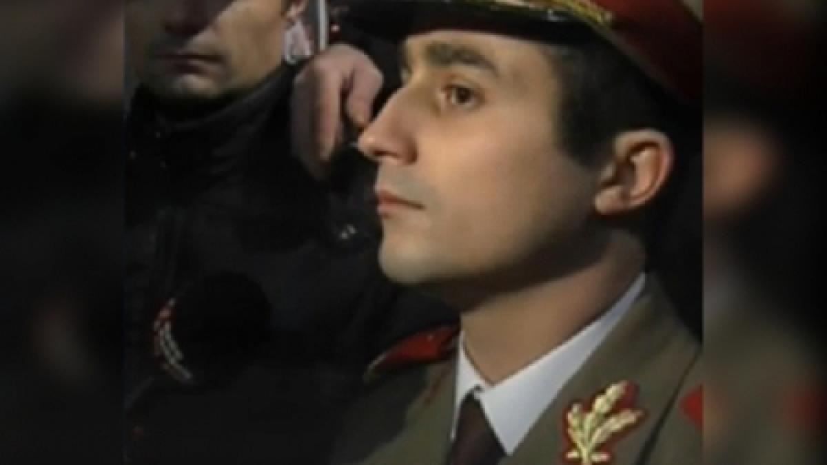 militarul care a protestat in piata universitatii sustine ca a fost exclus din armata flotila 71