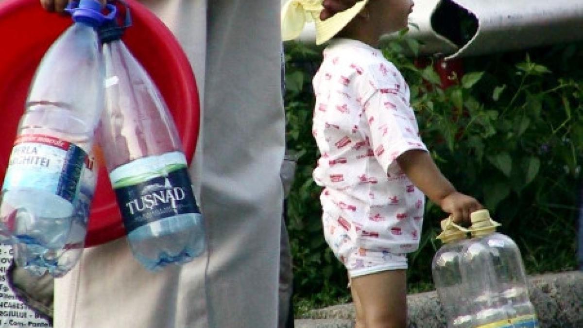 apa cu portia pentru locuitorii orasului sinaia din cauza gerului