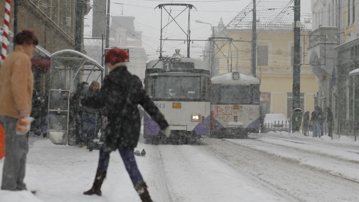 ratb va infiinta linii speciale pentru meciul echipelor steaua si twente