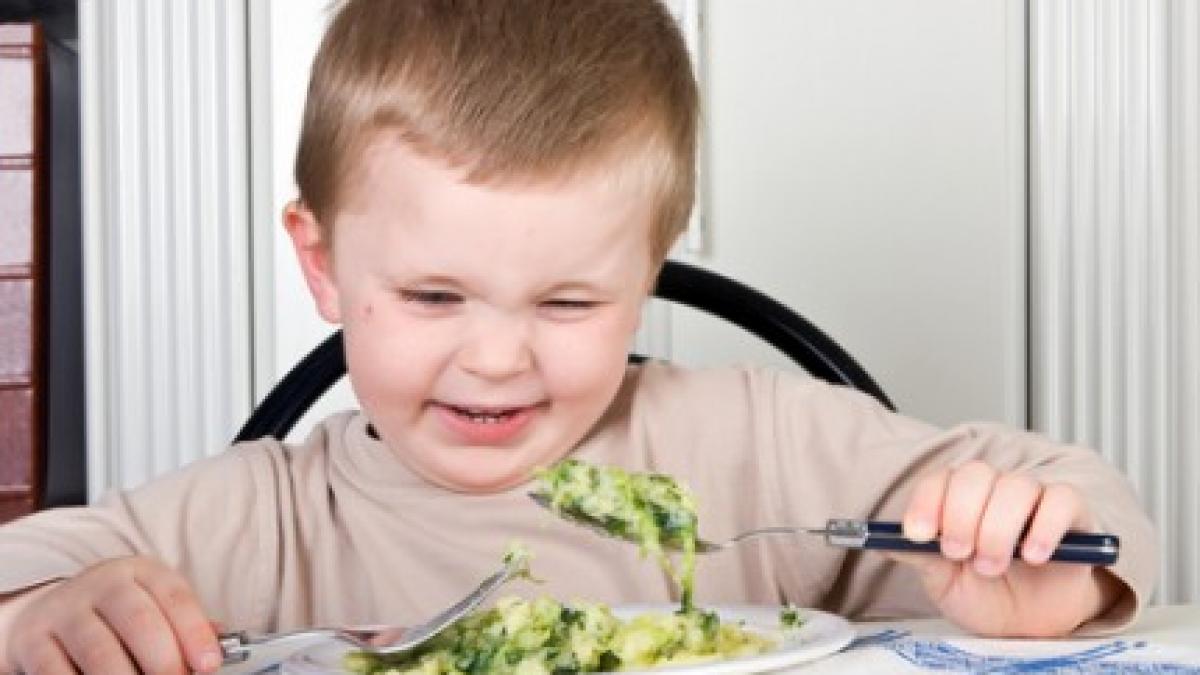 copil de doi ani in stare grava la spital dupa ce s a inecat cu mancare la cresa