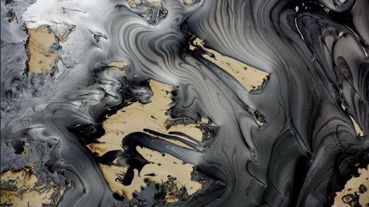 asa ne vede dumnezeu pamantul vazut din cer proiectul indraznet al unui fotograf francez