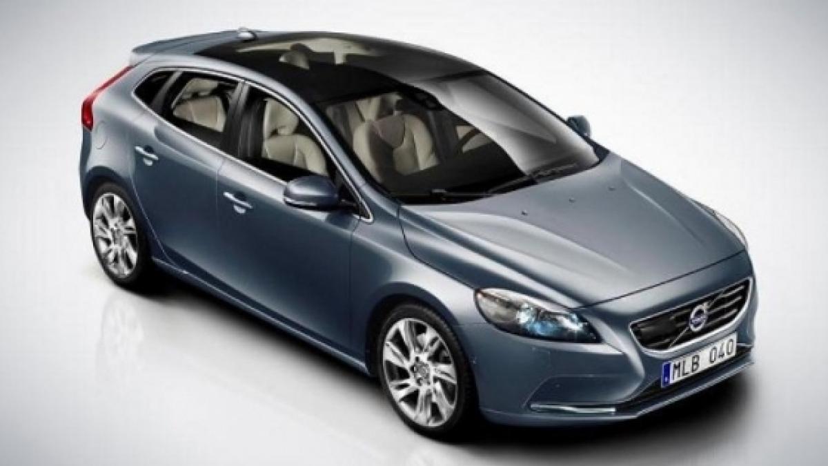 noul volvo v40 scapat pe internet inainte de lansarea de la salonul auto de la geneva