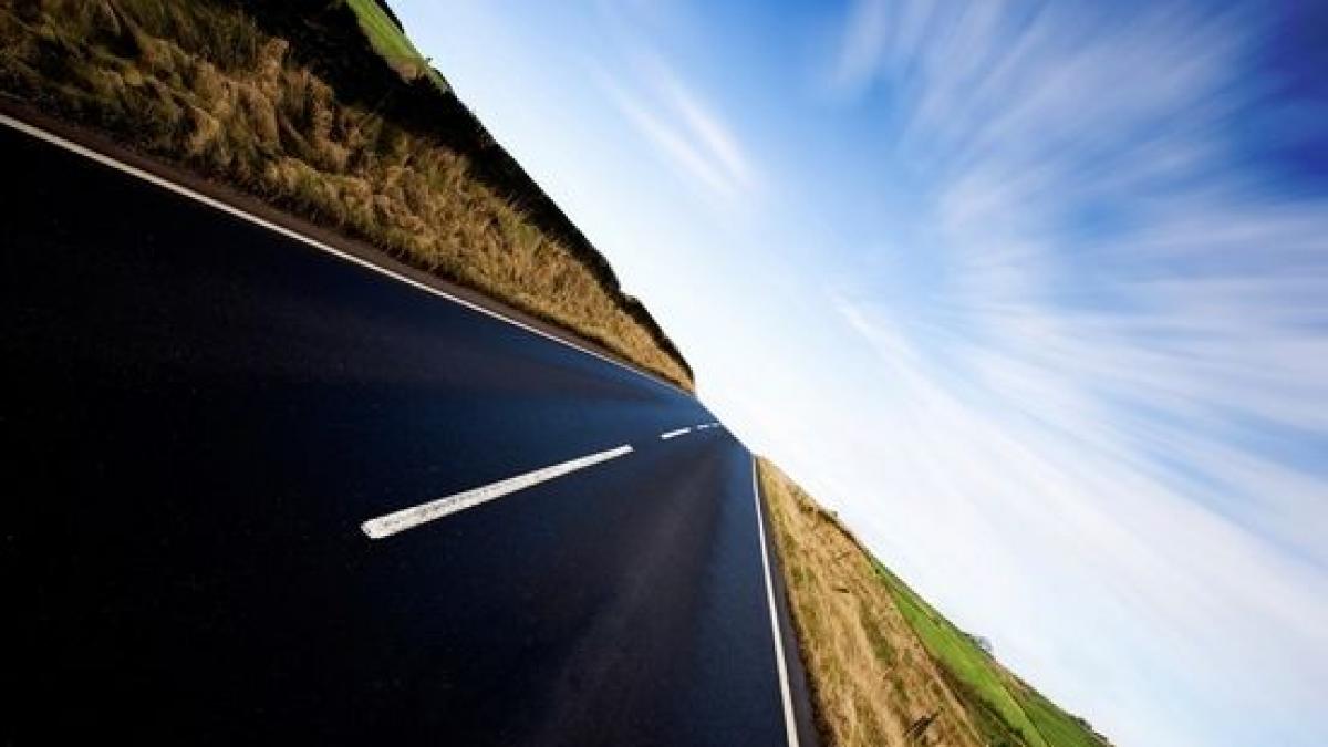 oriunde ai merge trebuie sa urmezi o cale cele mai frumoase fotografii cu drumuri