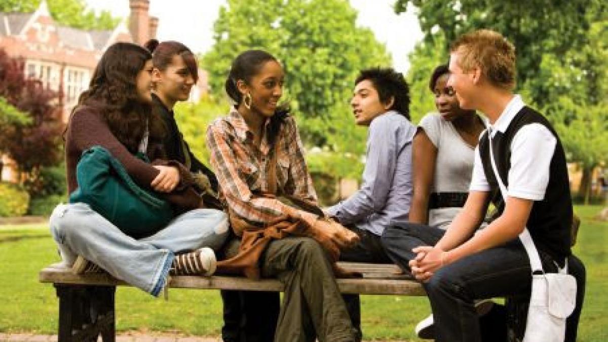 RIUF 2012: Ce vor să studieze românii în străinătate și de ce s-ar întoarce în țară