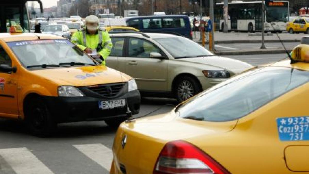 taximetristi cu tupeu in targu jiu blocheaza rampa spitalului de urgenta disperati dupa clienti