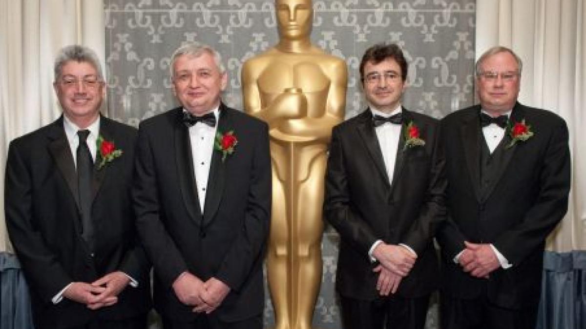 doua zile pana la decernarea premiilor oscar doi romani au primit deja o distinctie vezi pentru ce