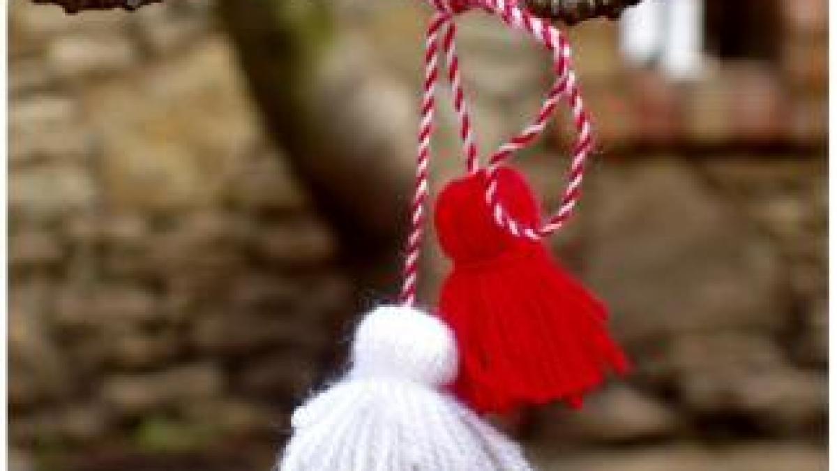 o romanca a crosetat un martisor de 10 kilograme si trei kilometri lungime