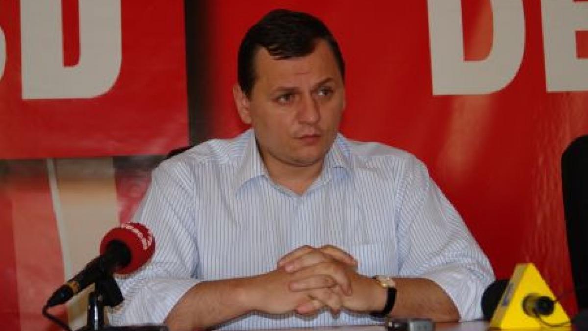 parlamentarii opozitiei nu participa la audierea lui melescanu in comisii si nici la votul din plen