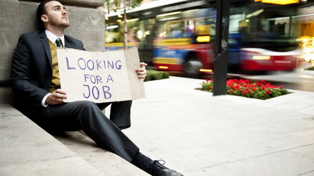 80 dintre someri prefera sa ramana acasa decat sa mearga la munca vezi cati bani ia cel mai bogat