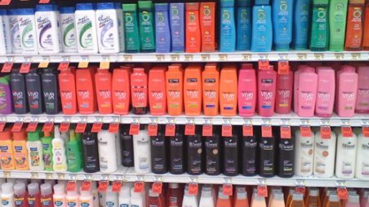 sampoane contrafacute in valoare de 430 000 de euro confiscate dintr un complex comercial din ilfov