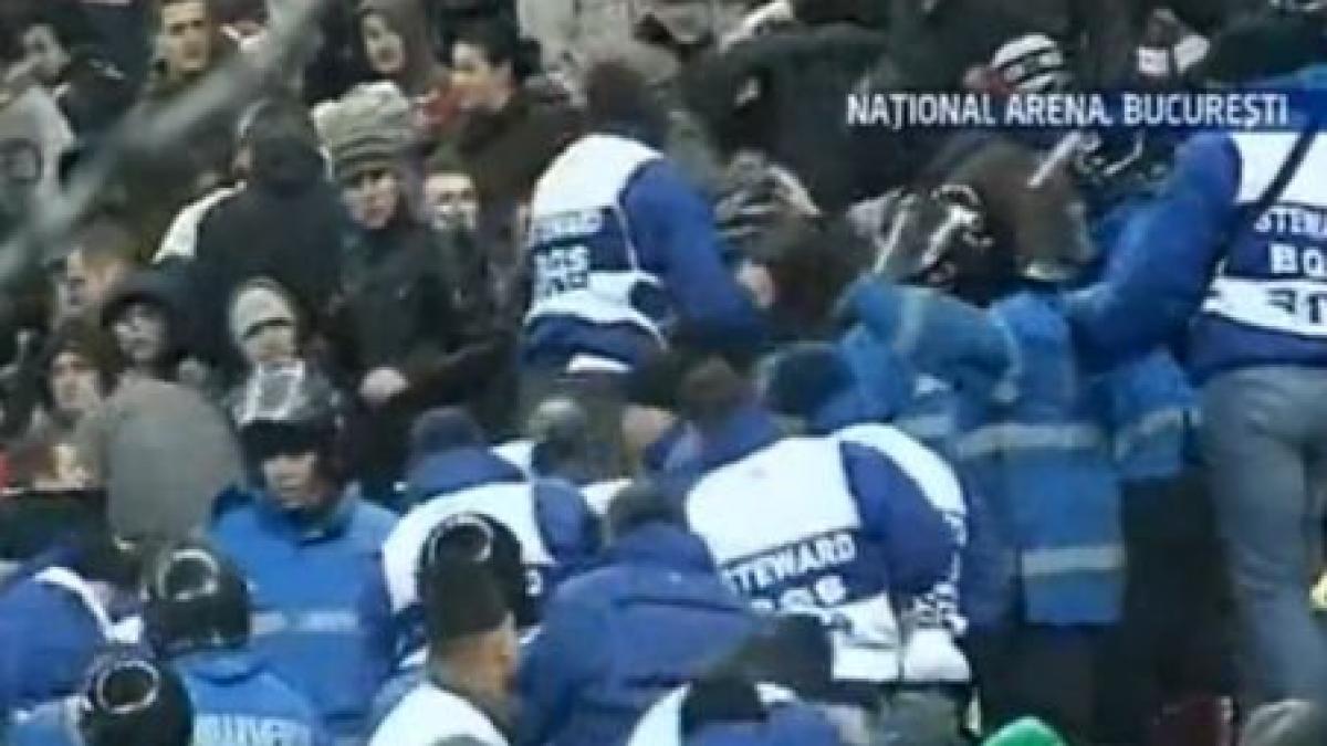 jandarmii felicitati de dumitru dragomir dupa interventia in forta impotriva suporterilor romani