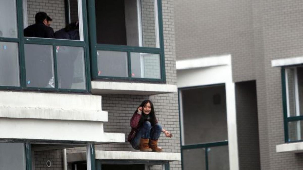 salvare spectaculoasa a unei tinere sinucigase