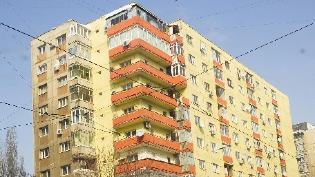 un copil de trei ani si parintii acestuia raniti intr o explozie in cartierul vitan