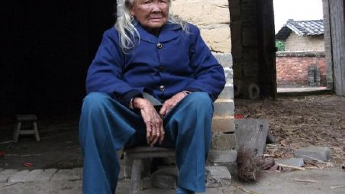 china femeie crezuta decedata gasita gatind dupa ce a stat sase zile in cosciug