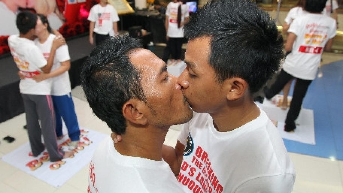 lider al bisericii catolice despre casniciile pentru homosexuali de ce sa ne oprim aici sa dam voie