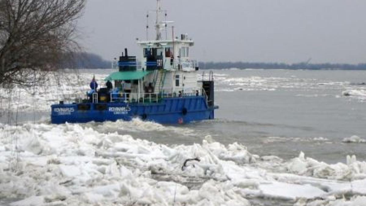 podurile de gheata de pe dunare au provocat distrugeri colosale si ameninta in continuare zeci de