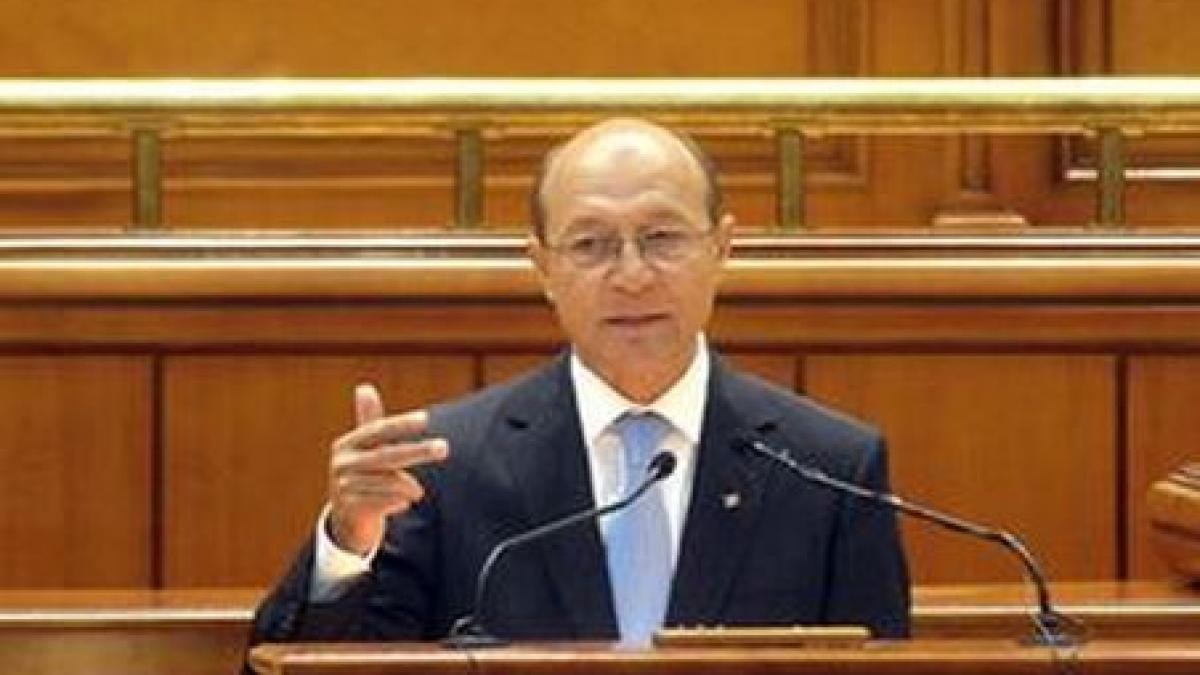 basescu pledeaza in parlament pentru adoptarea legii sanatatii