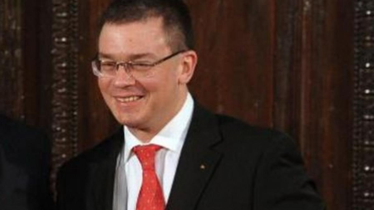 premierul ungureanu a economisit anul trecut circa 21 000 lei si 3 200 euro vezi declaratia de