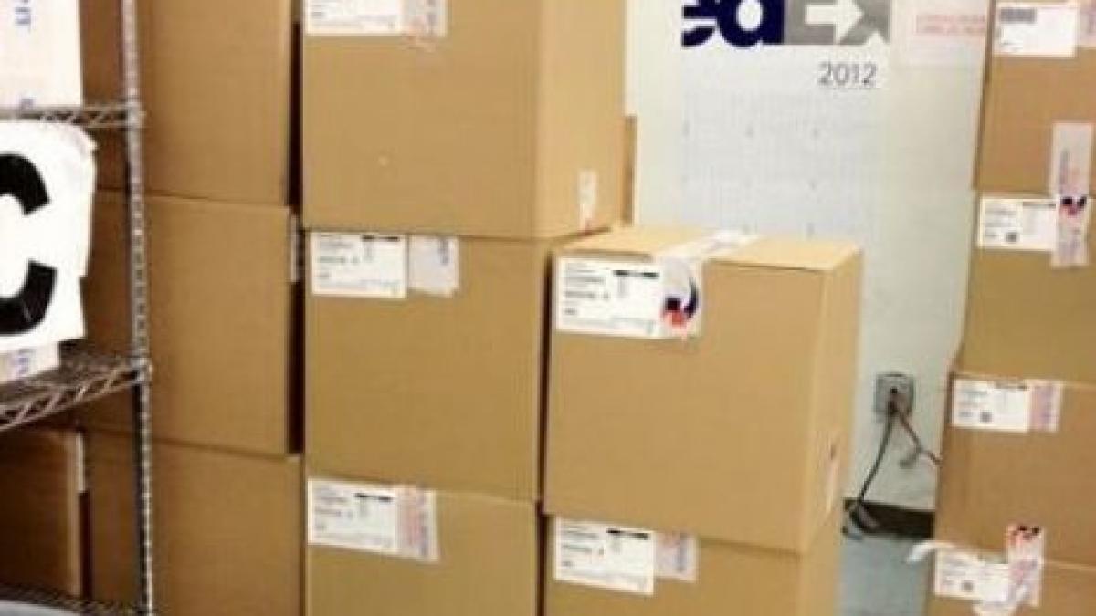 ce se intampla in depozitul unei firme de curierat secretul din spatele acestor cutii te va uimi