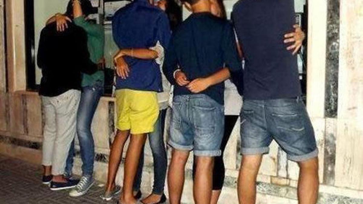 daca observi detaliul din aceasta imagine inseamna ca esti nefericit ce se intampla cand