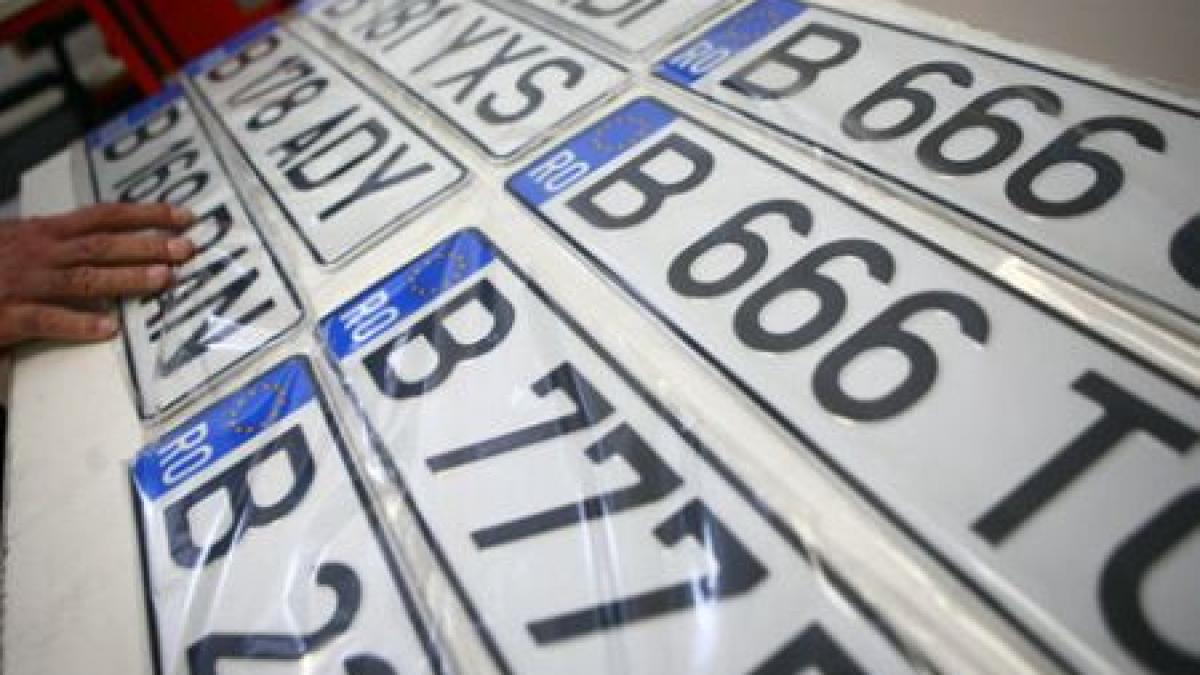 masinile cu placi de inmatriculare cu sen si dep din ce in ce mai rare pe drumurile patriei romanii