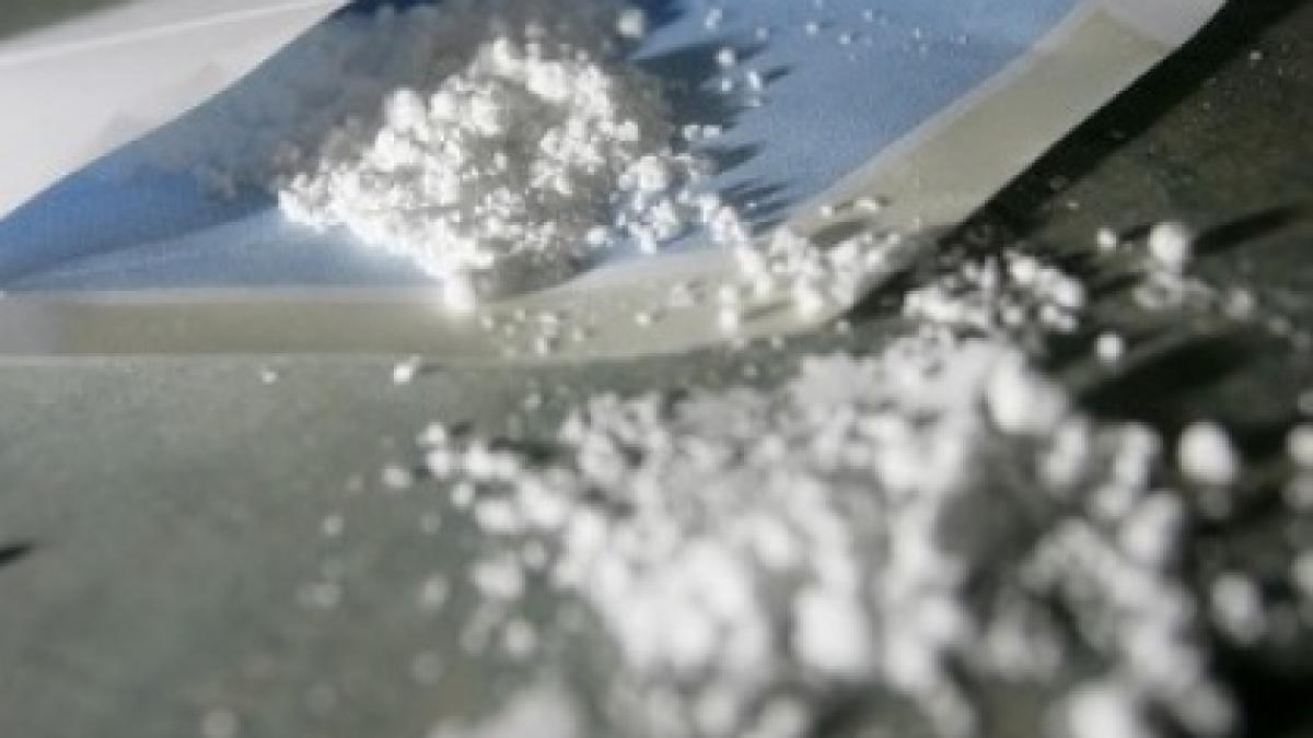 sua barbat arestat dupa ce a trimis mai mult de 100 de scrisori care contineau un praf alb suspect