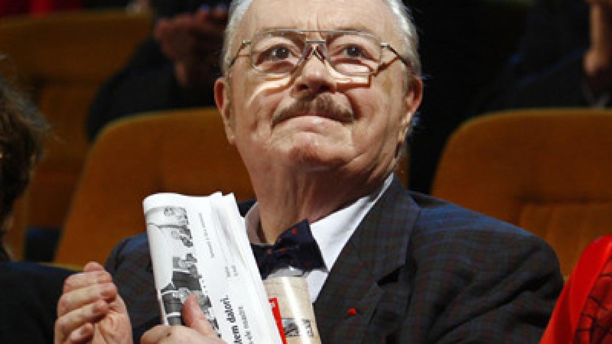 actorul ion lucian are infectie respiratorie va mai ramane internat la spitalul floreasca